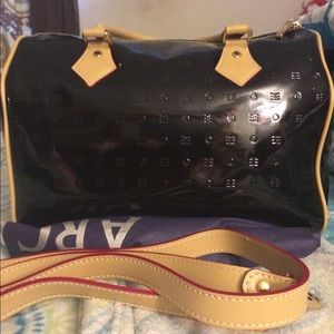 Arcadia Shoulder bag